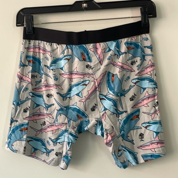 2 Pair of MeUndies. Men, these amazing underwear sell for $30 a pair on Amazon - Picture 1 of 9